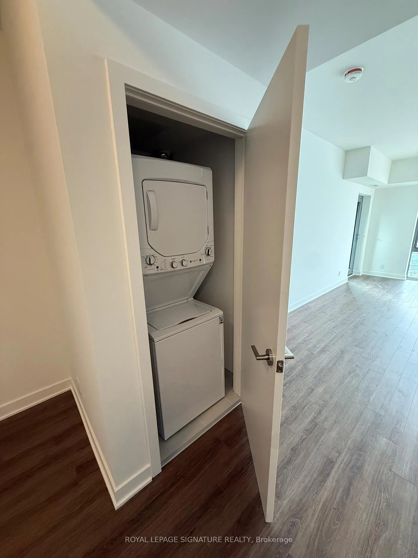 Photo 10 of Unit 527, 51 Clarington Boulevard, Clarington, Bowmanville — HOMEH