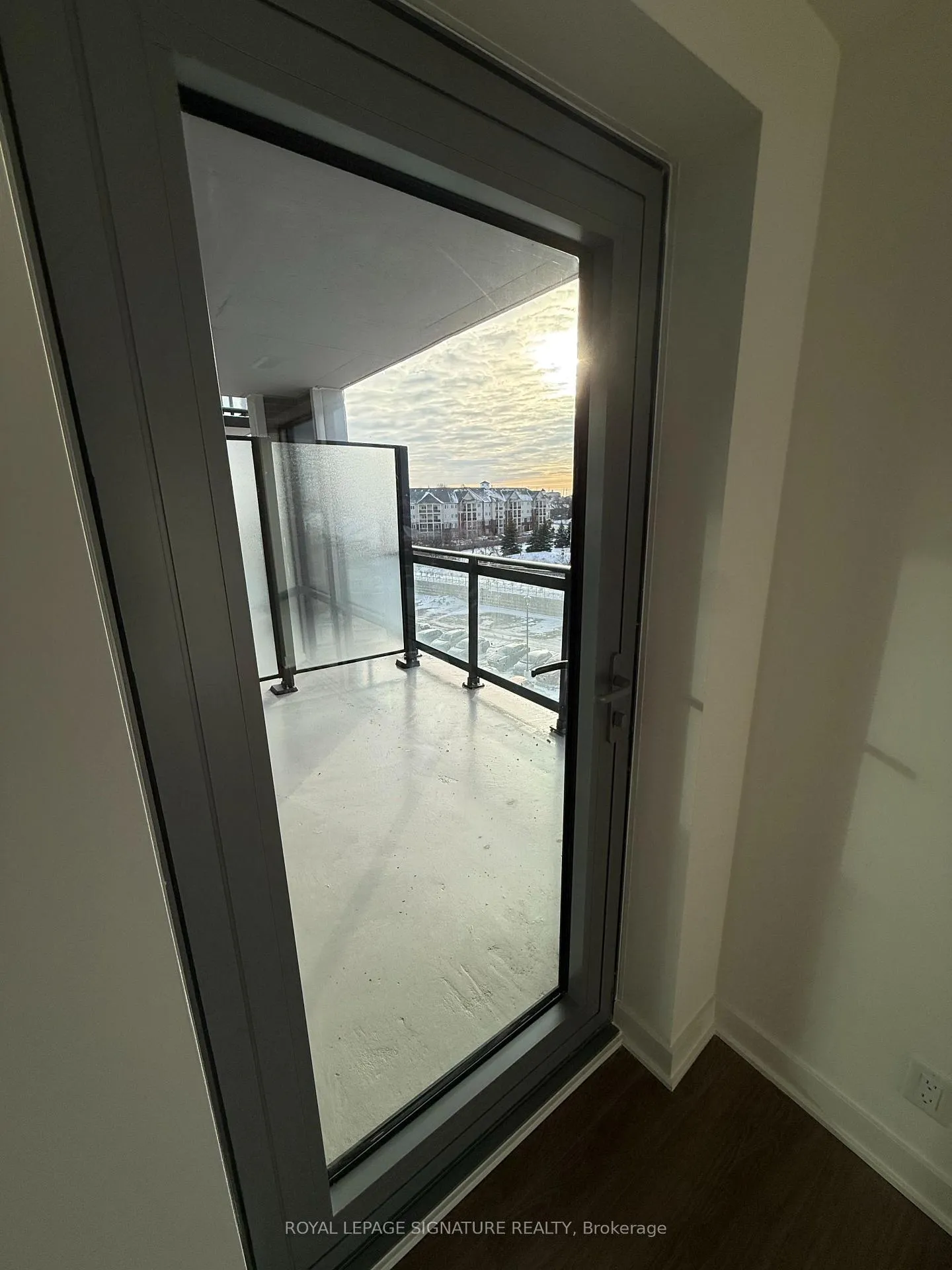 Photo 11 of Unit 527, 51 Clarington Boulevard, Clarington, Bowmanville — HOMEH