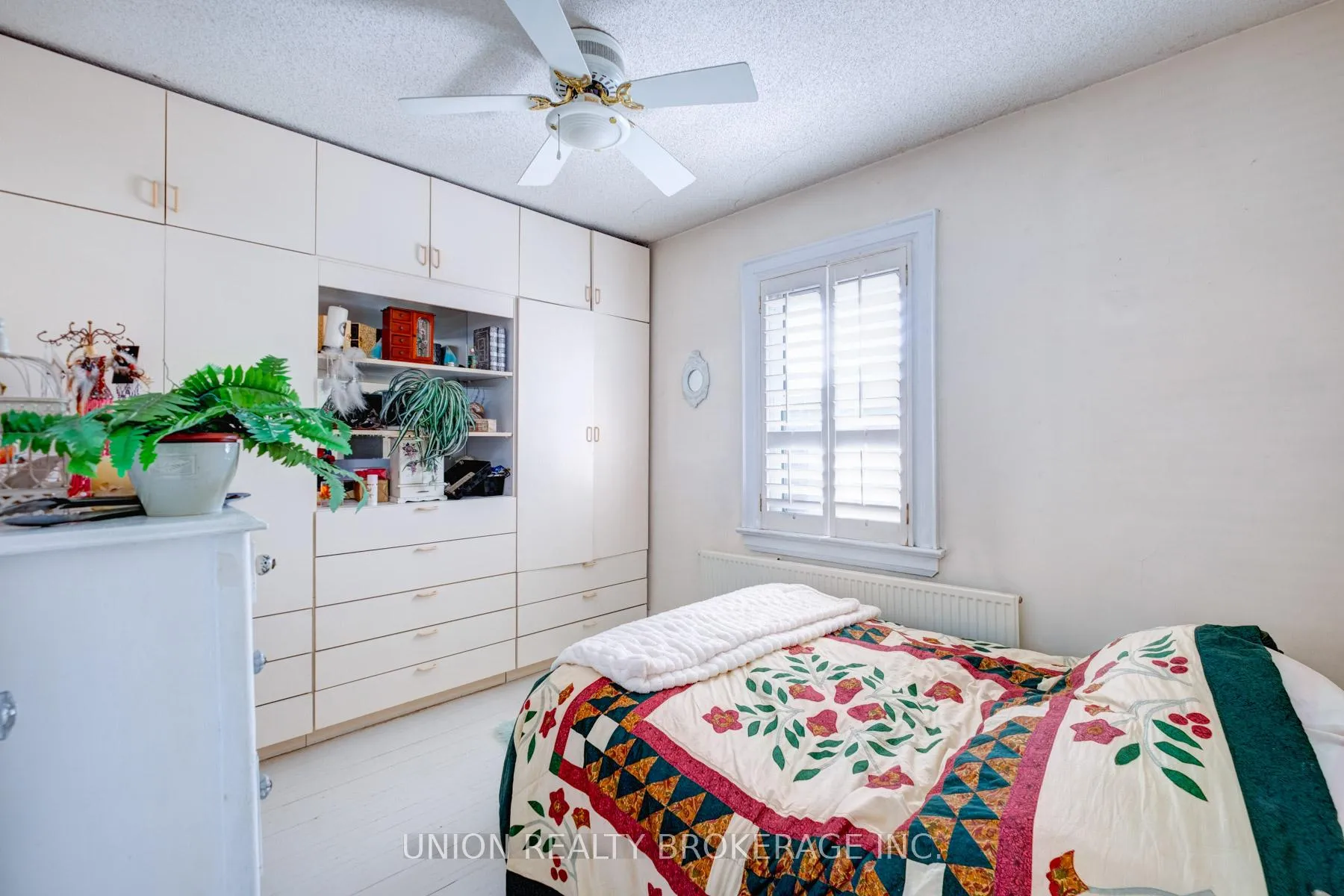 Photo 6 of 40 Glen Manor Drive, Toronto, The Beaches — HOMEH