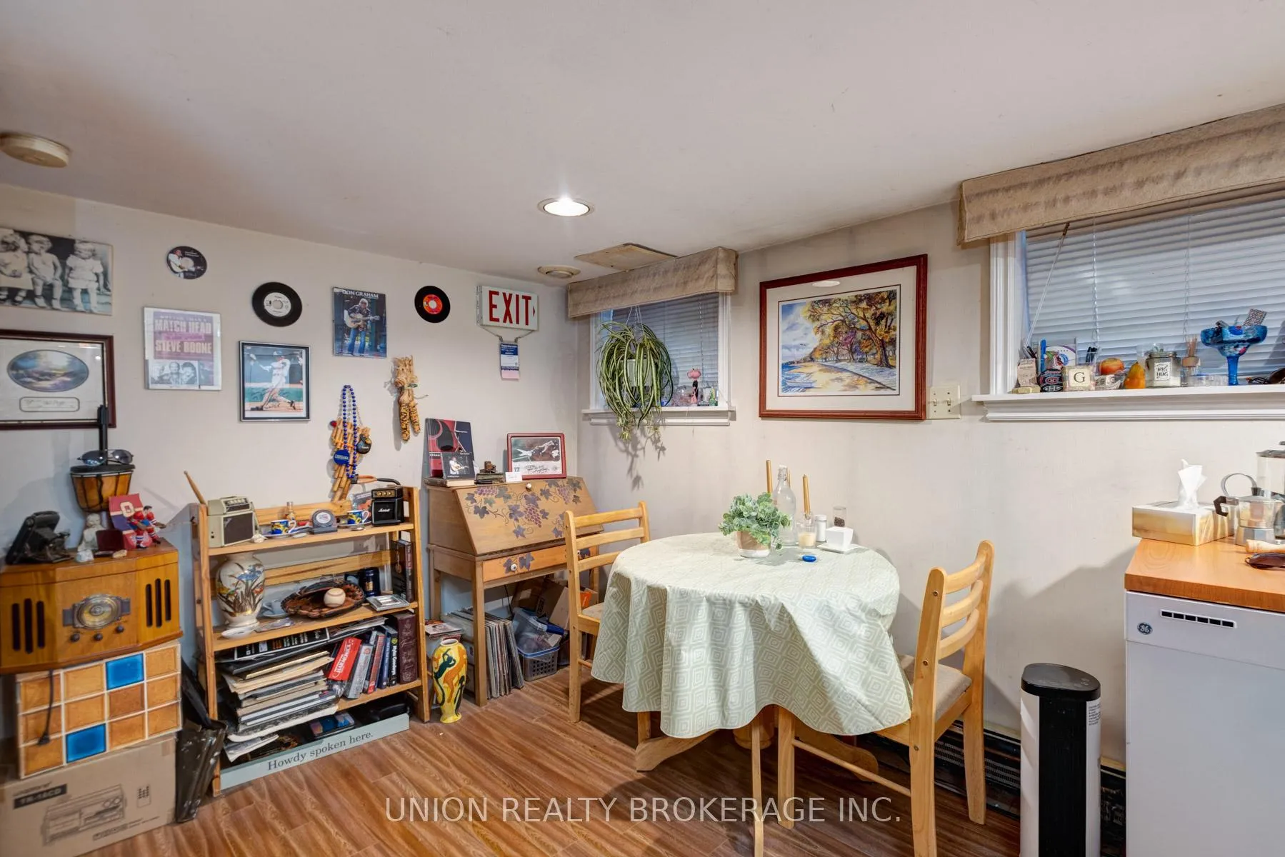 Photo 17 of 40 Glen Manor Drive, Toronto, The Beaches — HOMEH
