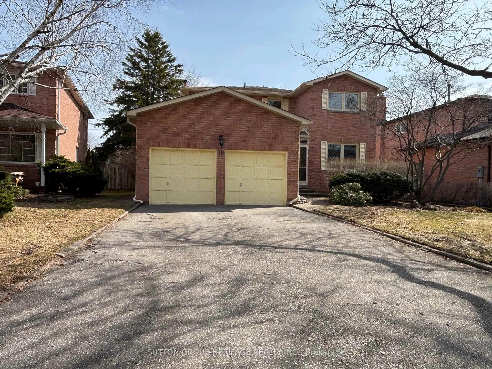 Photo 1 of 19 Sawyer Crescent, Markham, Markham Village — HOMEH