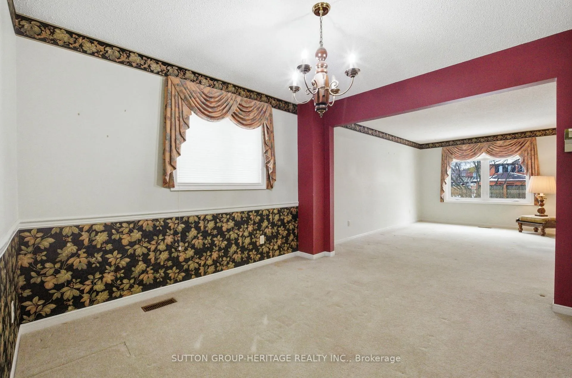 Photo 9 of 19 Sawyer Crescent, Markham, Markham Village — HOMEH
