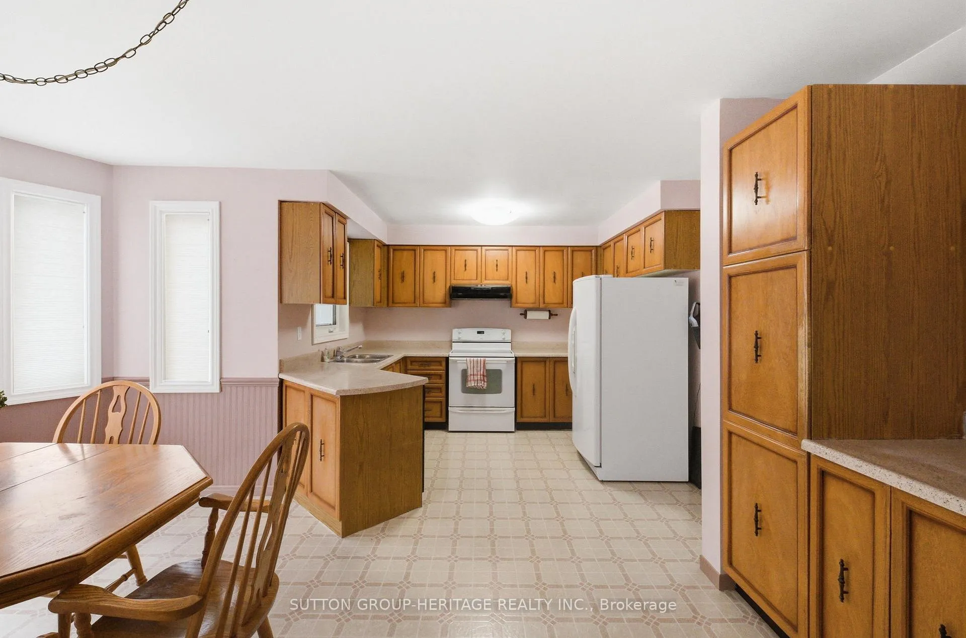 Photo 15 of 19 Sawyer Crescent, Markham, Markham Village — HOMEH