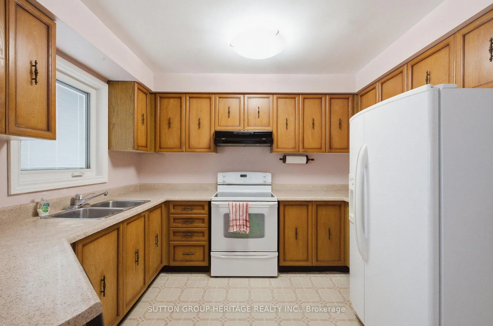 Photo 17 of 19 Sawyer Crescent, Markham, Markham Village — HOMEH