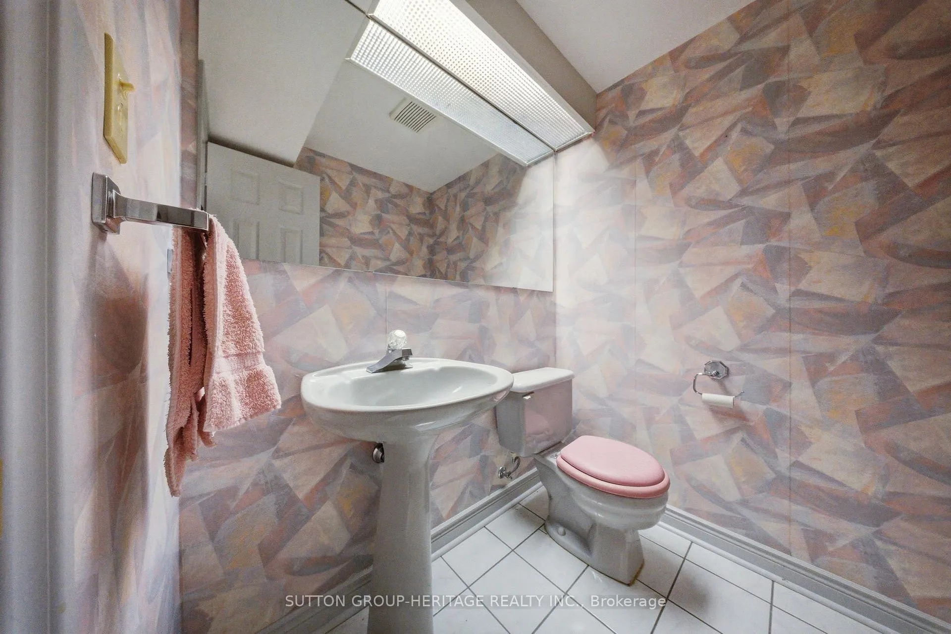 Photo 41 of 19 Sawyer Crescent, Markham, Markham Village — HOMEH