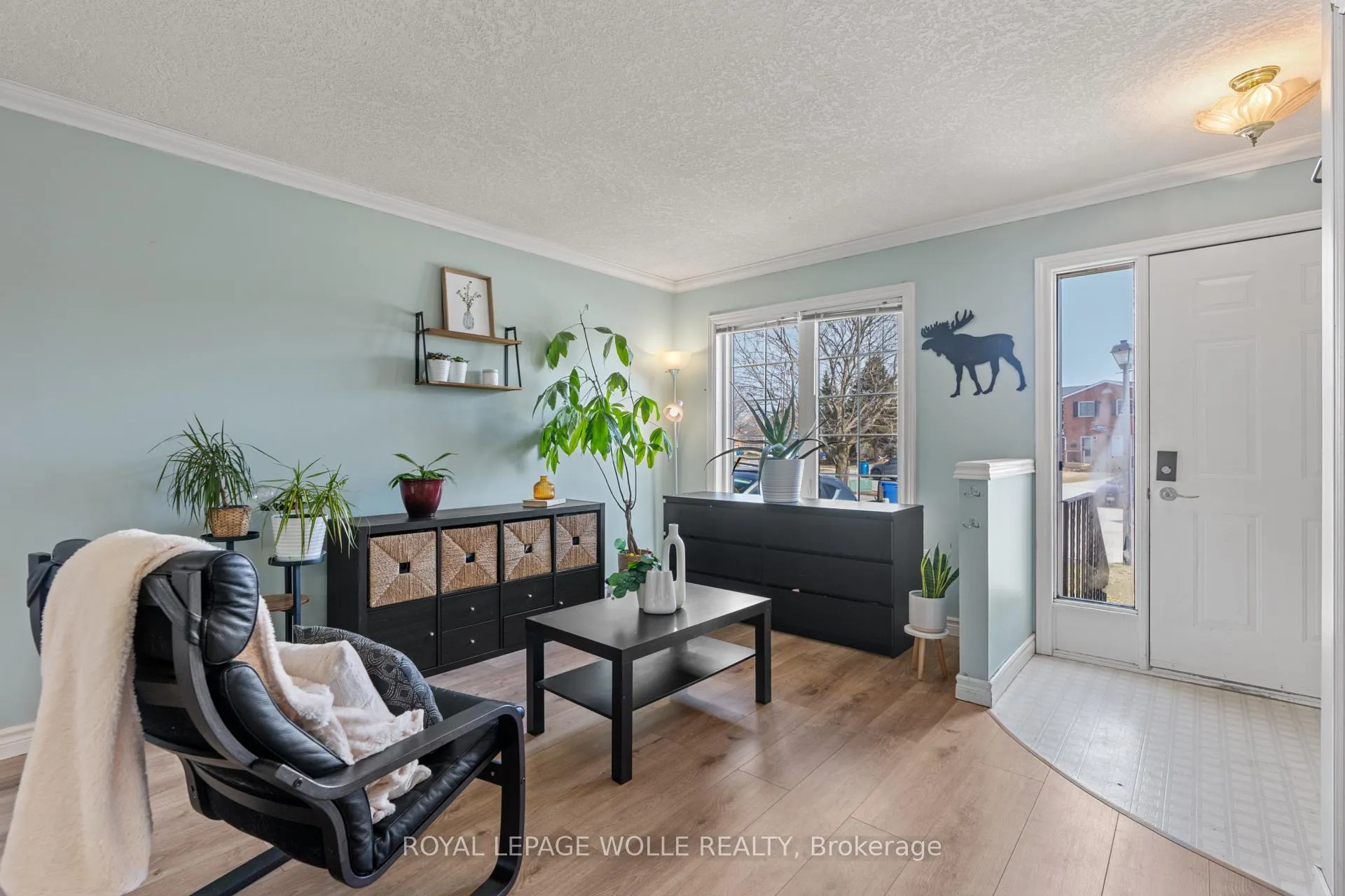 Photo 10 of 28 Gemmell Court, Stratford — HOMEH