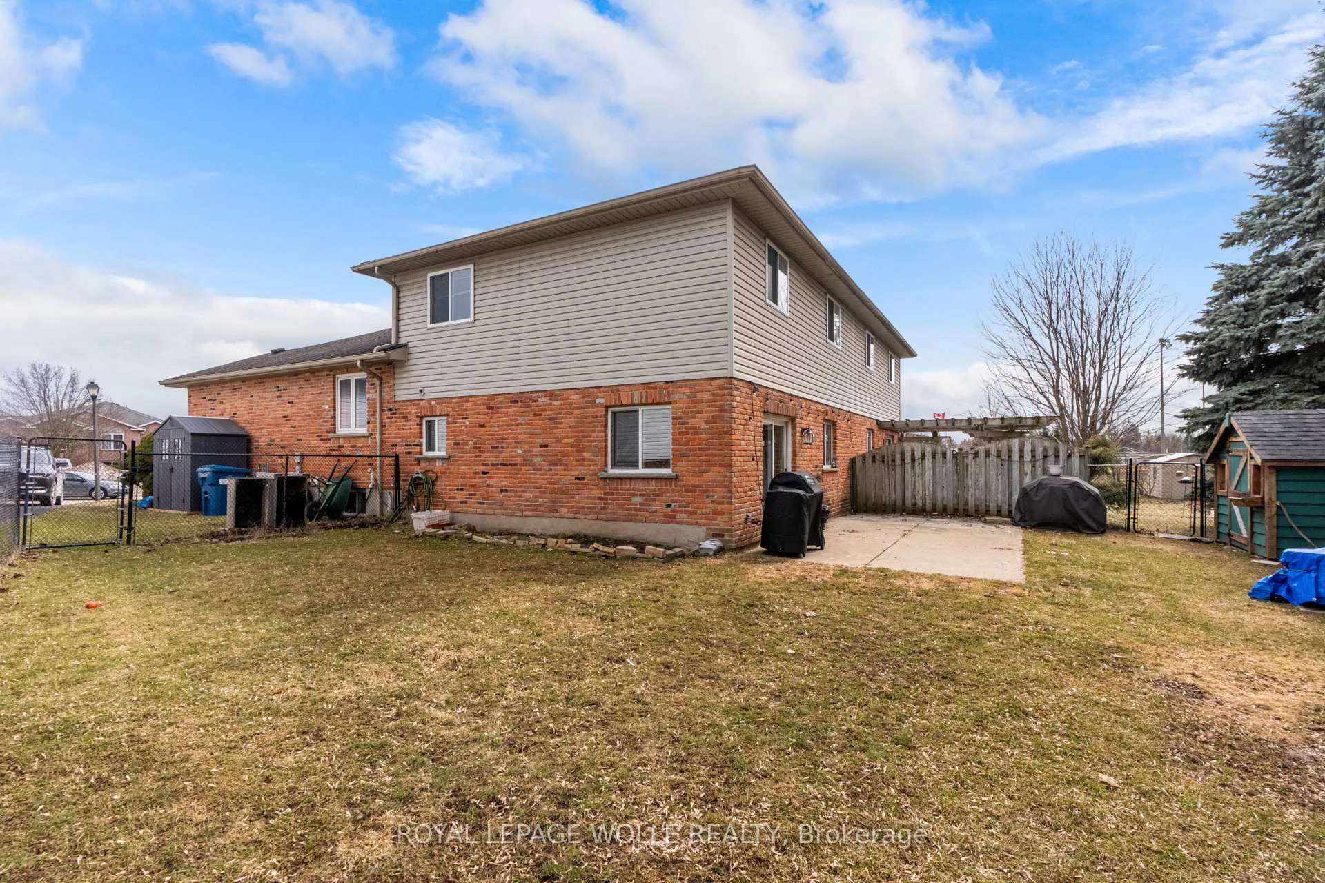 Photo 41 of 28 Gemmell Court, Stratford — HOMEH