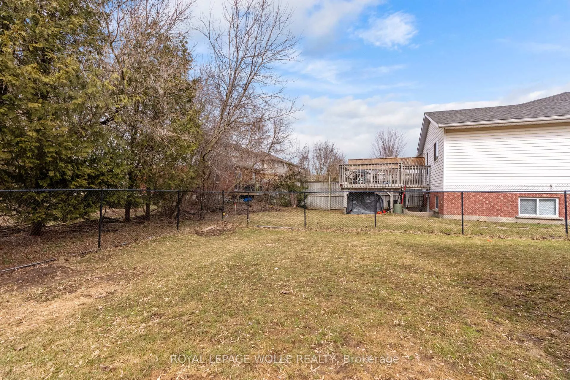Photo 42 of 28 Gemmell Court, Stratford — HOMEH