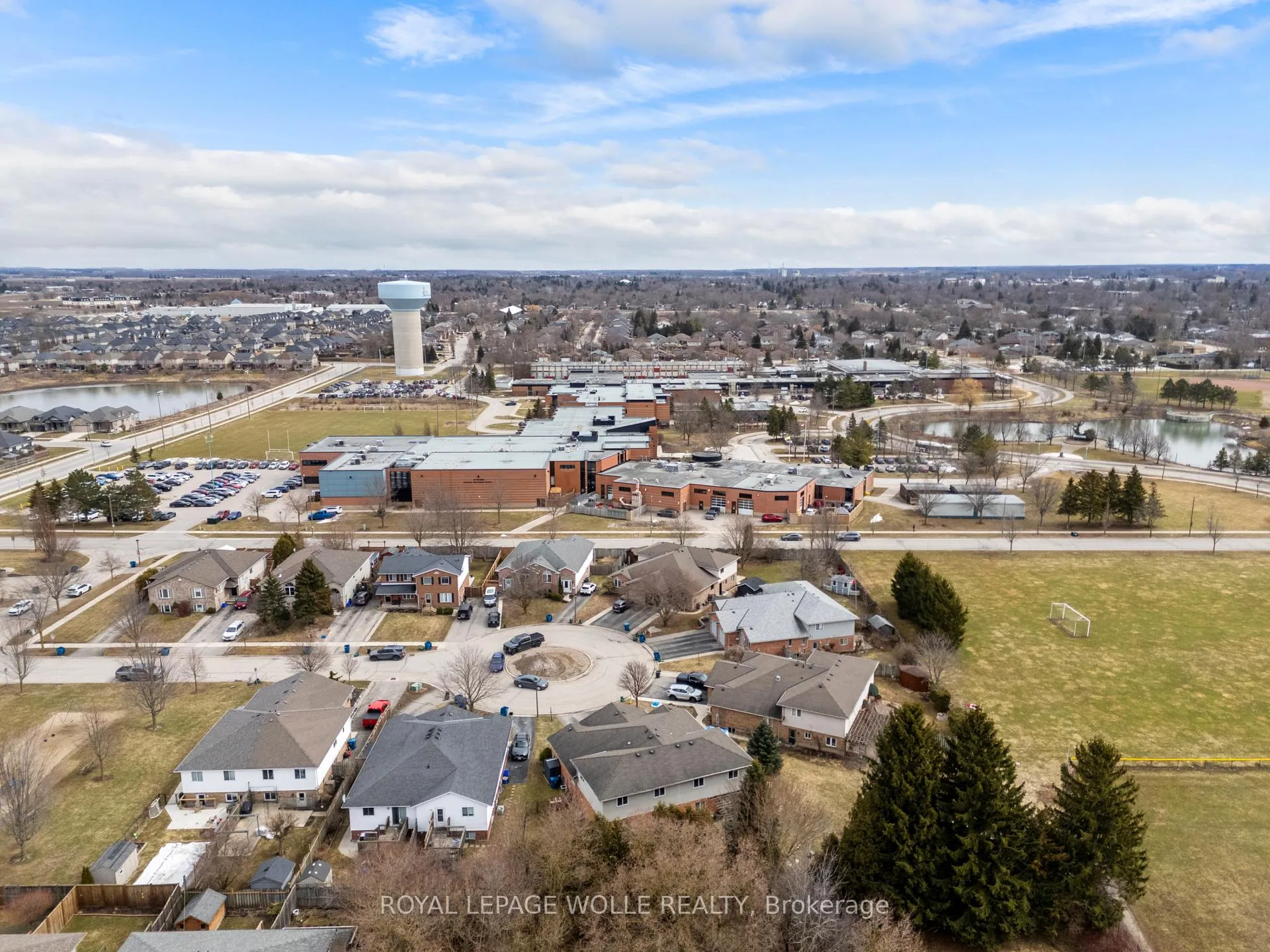 Photo 50 of 28 Gemmell Court, Stratford — HOMEH
