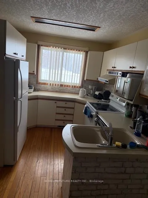 Photo 5 of 822 Alice Street, Cornwall — HOMEH