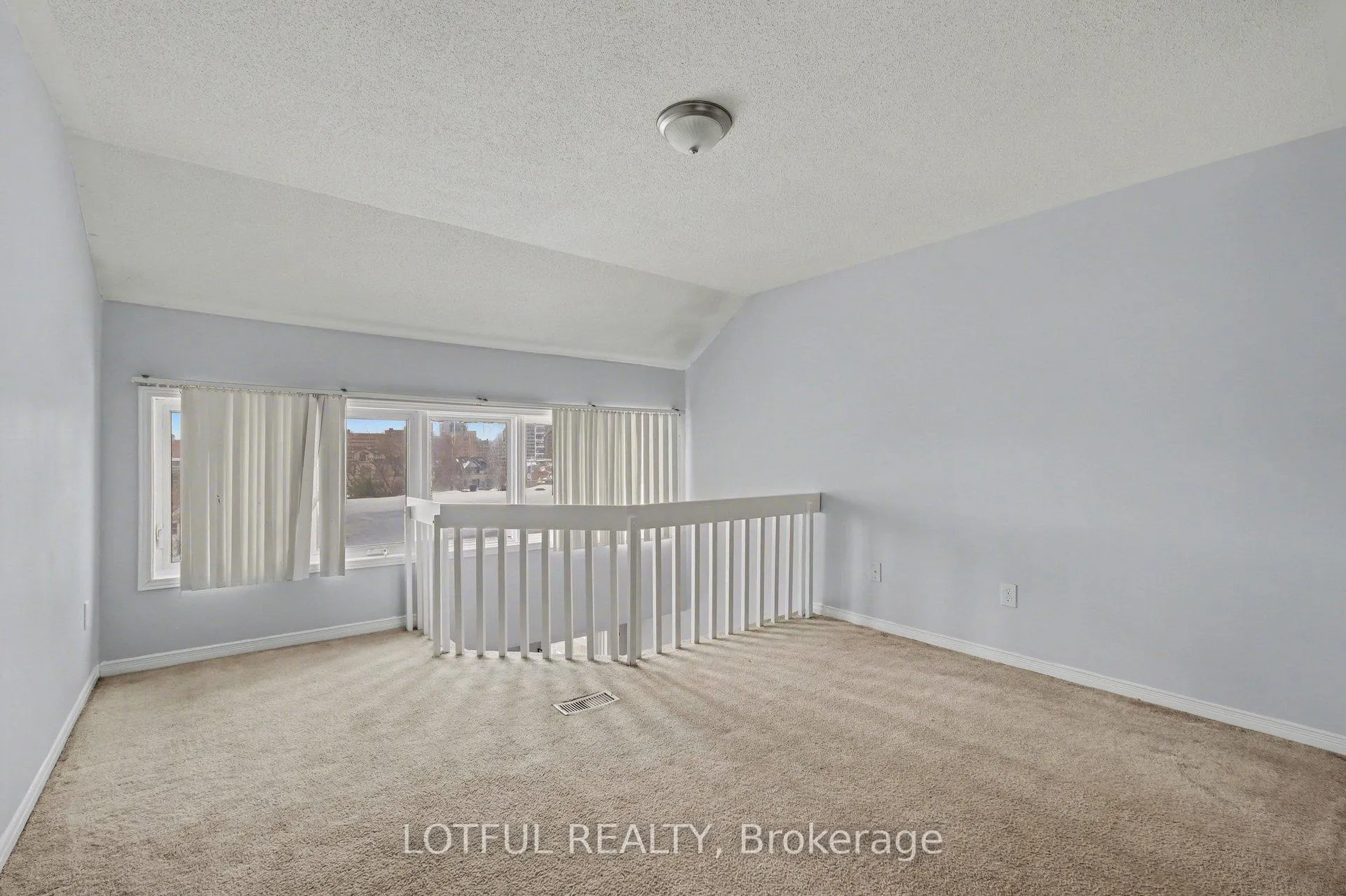 Photo 17 of Unit 9, 237 Loretta Avenue S, Ottawa, West Centre Town — HOMEH
