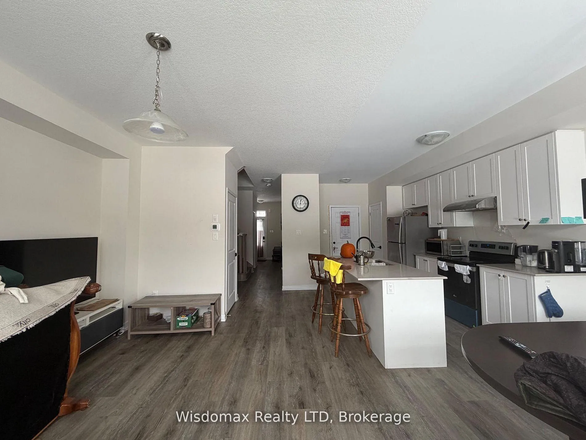 Photo 4 of Unit 6, 7789 Kalar Road, Niagara Falls, Brown — HOMEH