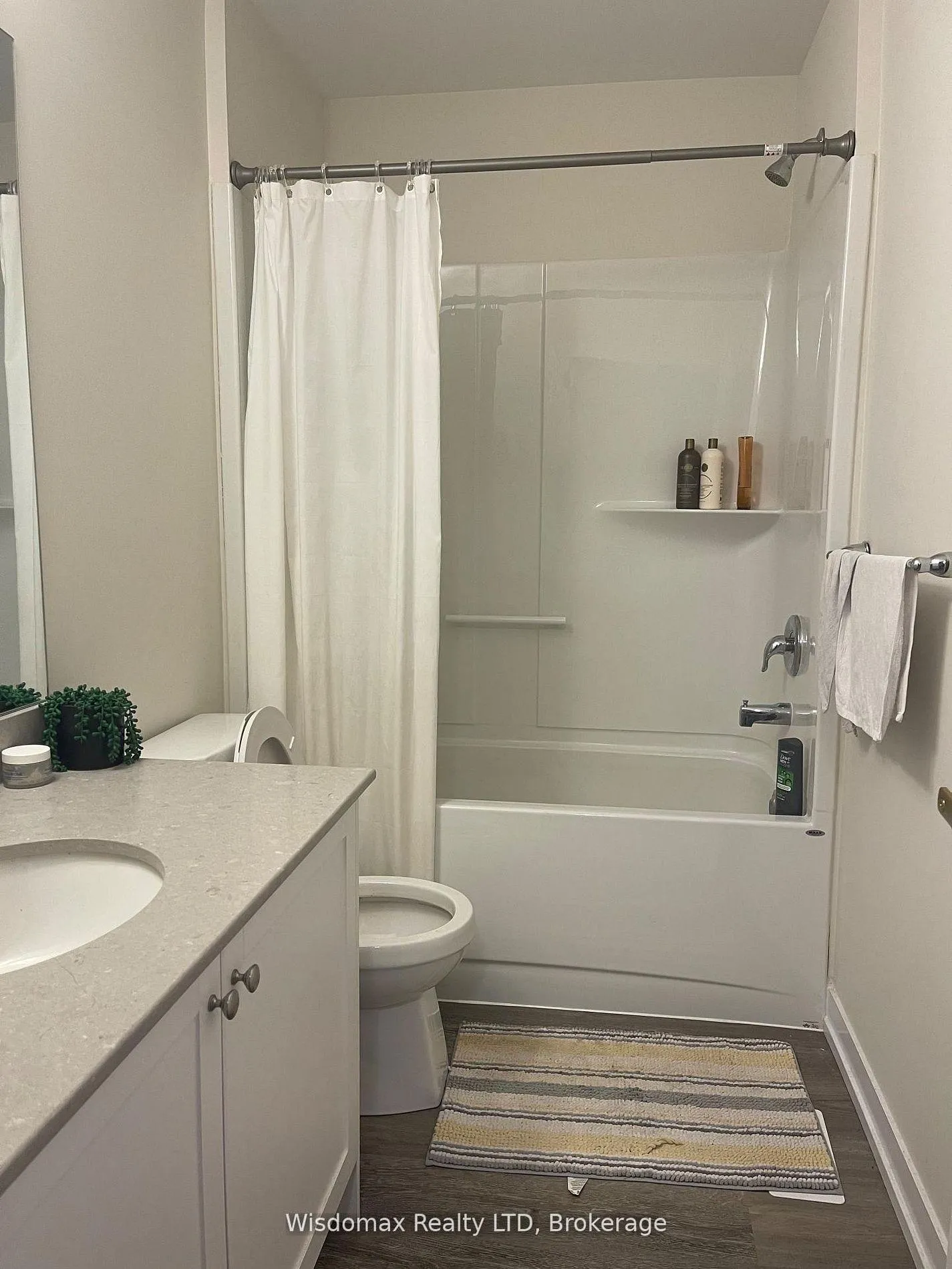 Photo 5 of Unit 6, 7789 Kalar Road, Niagara Falls, Brown — HOMEH