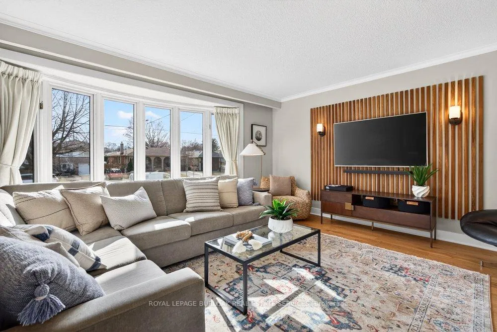 Photo 9 of 1525 Holburne Road, Mississauga, Lakeview — HOMEH