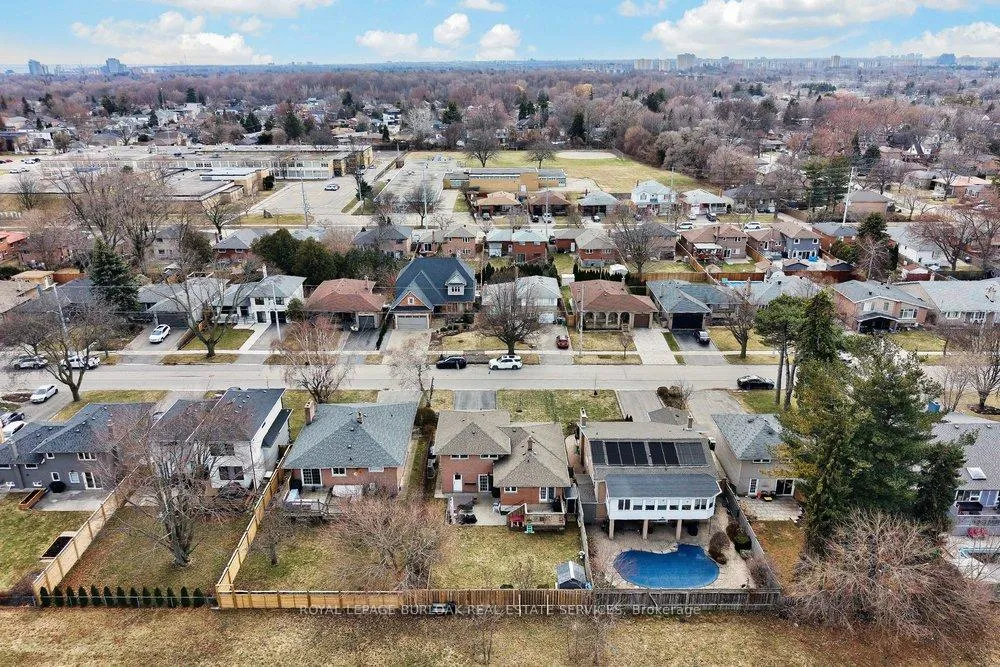 Photo 47 of 1525 Holburne Road, Mississauga, Lakeview — HOMEH