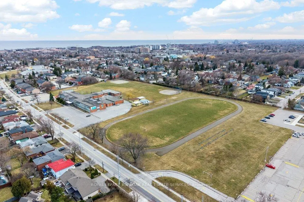 Photo 49 of 1525 Holburne Road, Mississauga, Lakeview — HOMEH