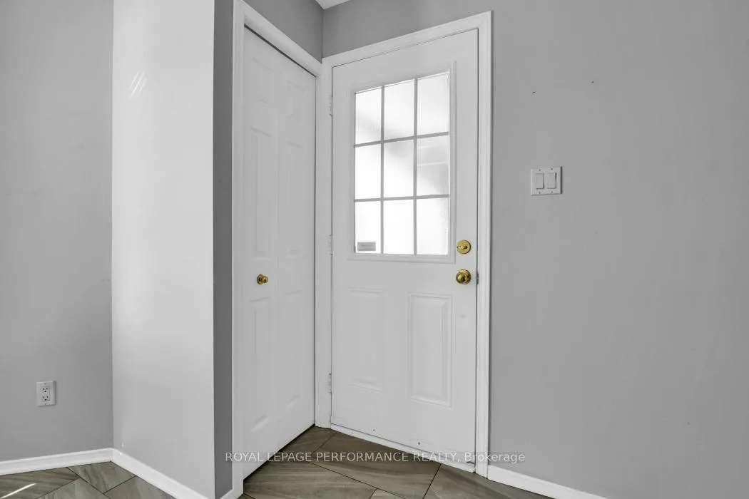 Photo 6 of 870 Longfields Drive, Ottawa, Barrhaven - Longfields — HOMEH