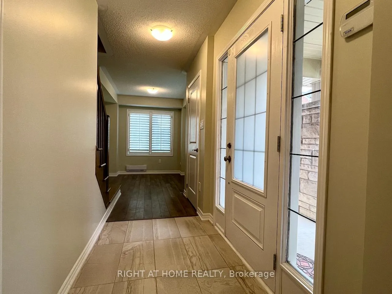 Photo 2 of 351 Timberland Gate, Oakville, Glenorchy — HOMEH