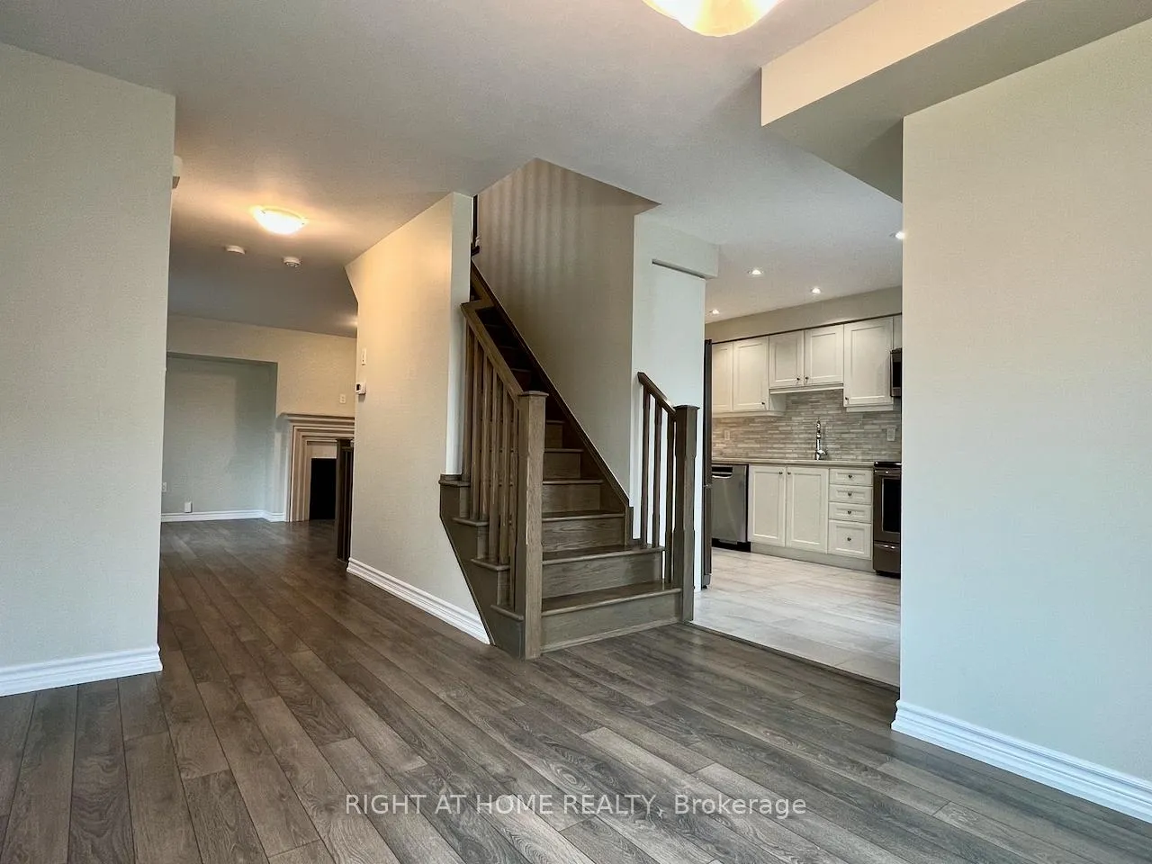 Photo 15 of 351 Timberland Gate, Oakville, Glenorchy — HOMEH