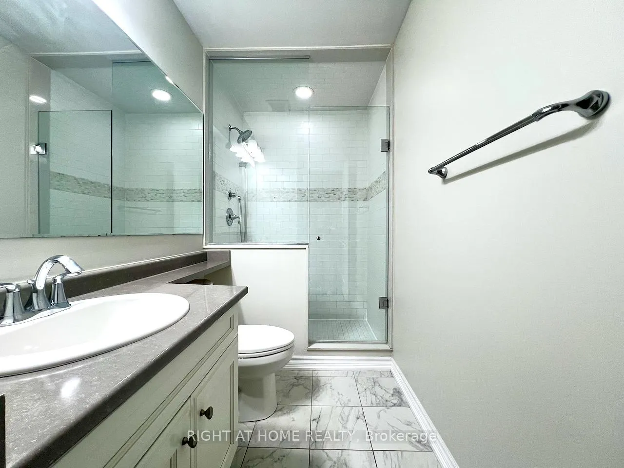 Photo 19 of 351 Timberland Gate, Oakville, Glenorchy — HOMEH