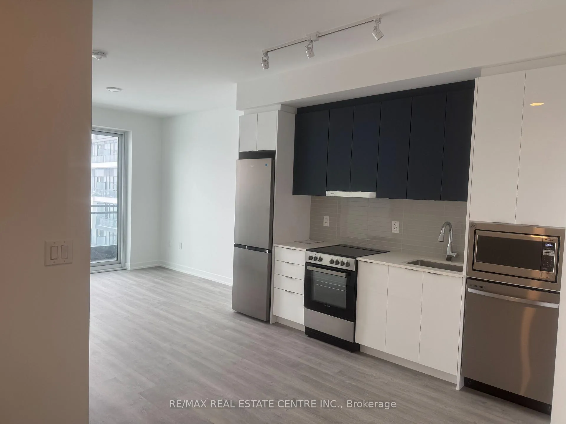 Photo 6 of Unit A701, 9763 Markham Road, Markham, Greensborough — HOMEH