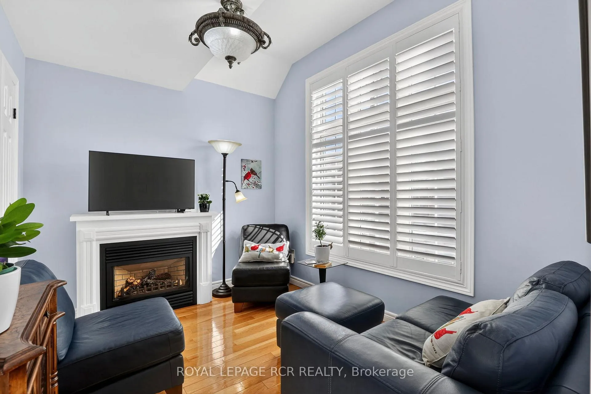 Photo 4 of 26 Nailsworth Crescent, Caledon, Caledon East — HOMEH
