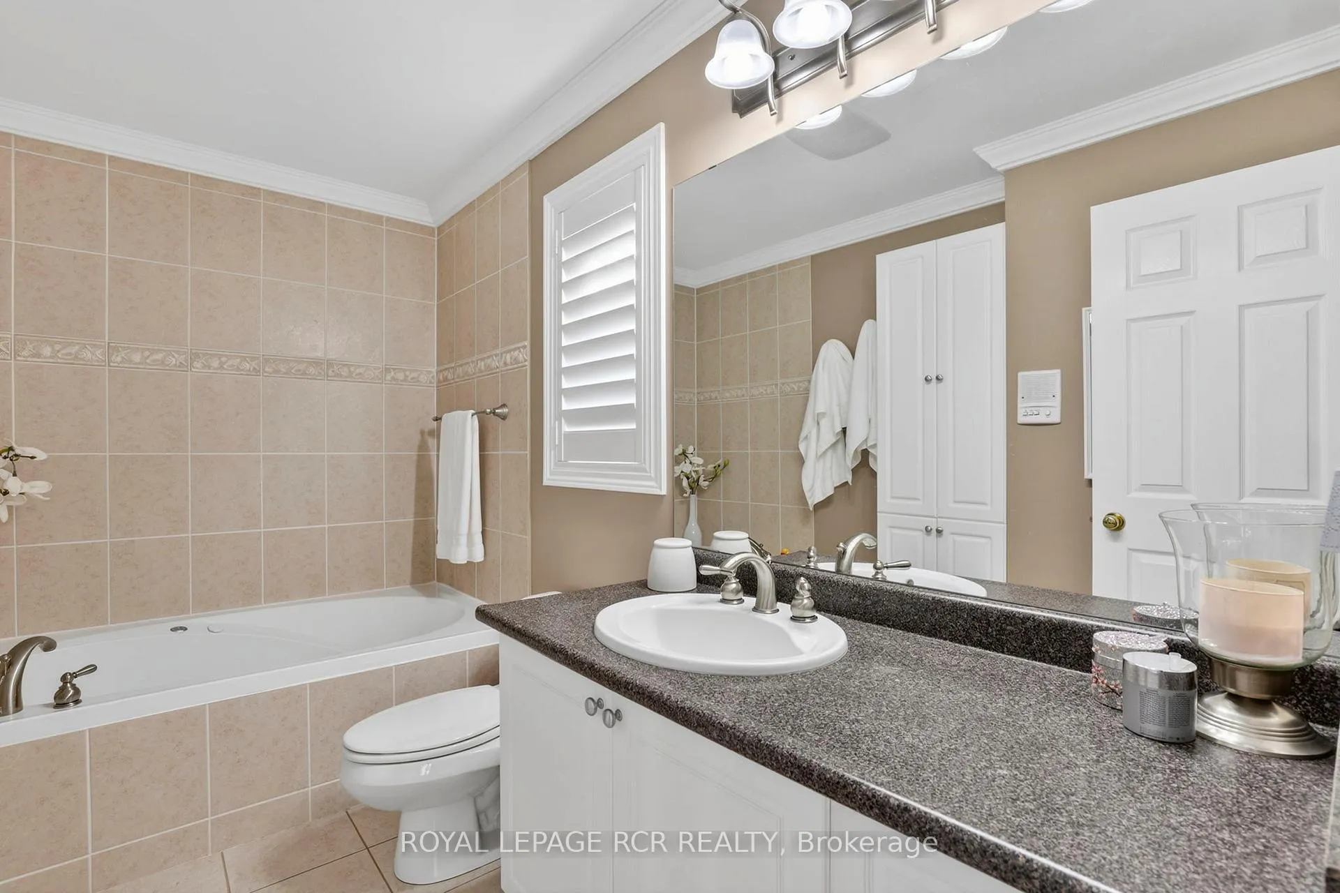 Photo 12 of 26 Nailsworth Crescent, Caledon, Caledon East — HOMEH
