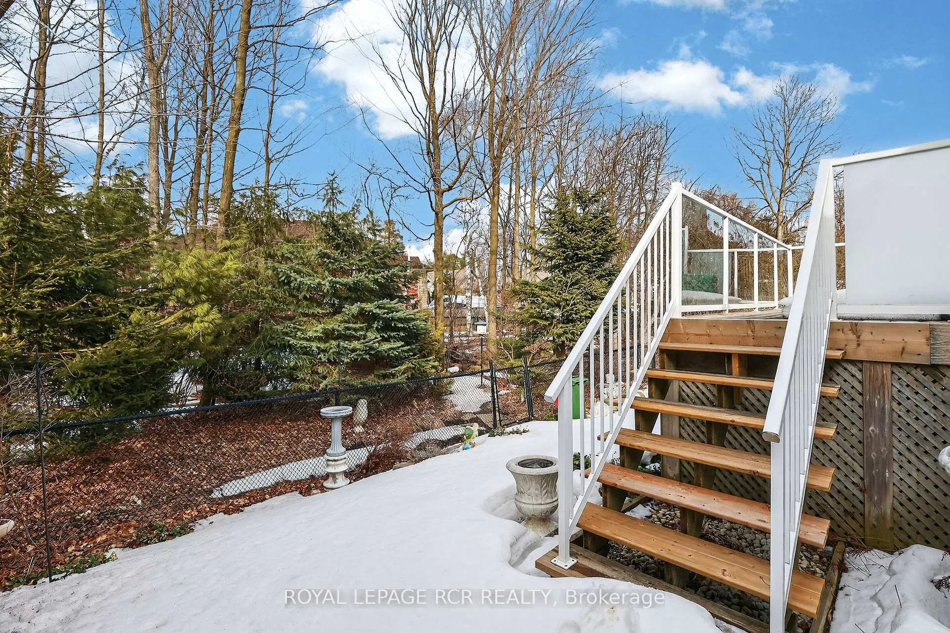 Photo 21 of 26 Nailsworth Crescent, Caledon, Caledon East — HOMEH
