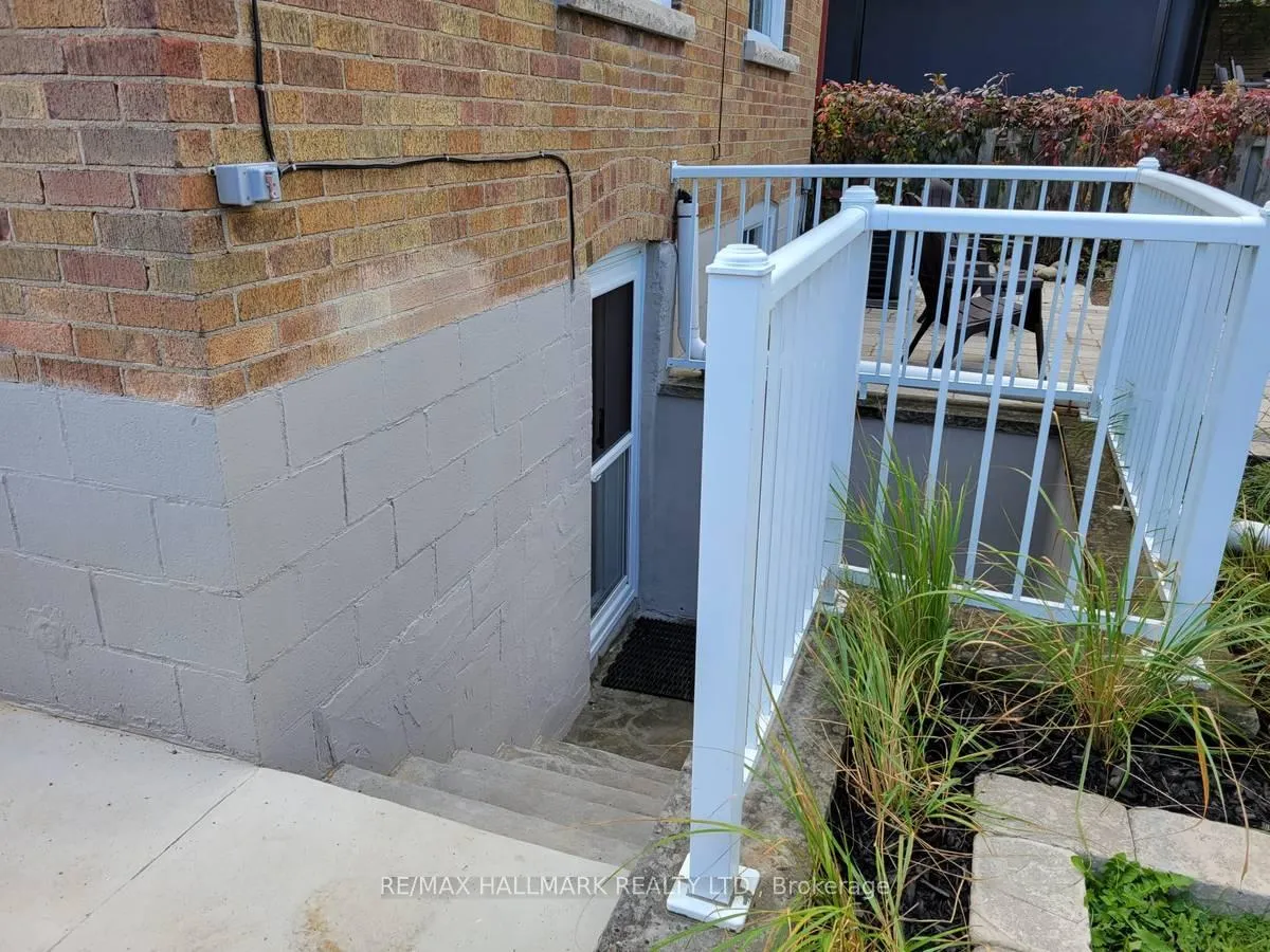 Photo 2 of Unit BSMT, 7 Folcroft Avenue, Scarborough, Birchcliffe-Cliffside — HOMEH