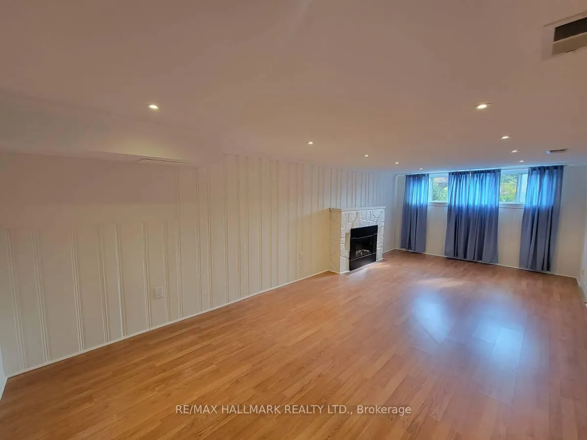 Photo 3 of Unit BSMT, 7 Folcroft Avenue, Scarborough, Birchcliffe-Cliffside — HOMEH
