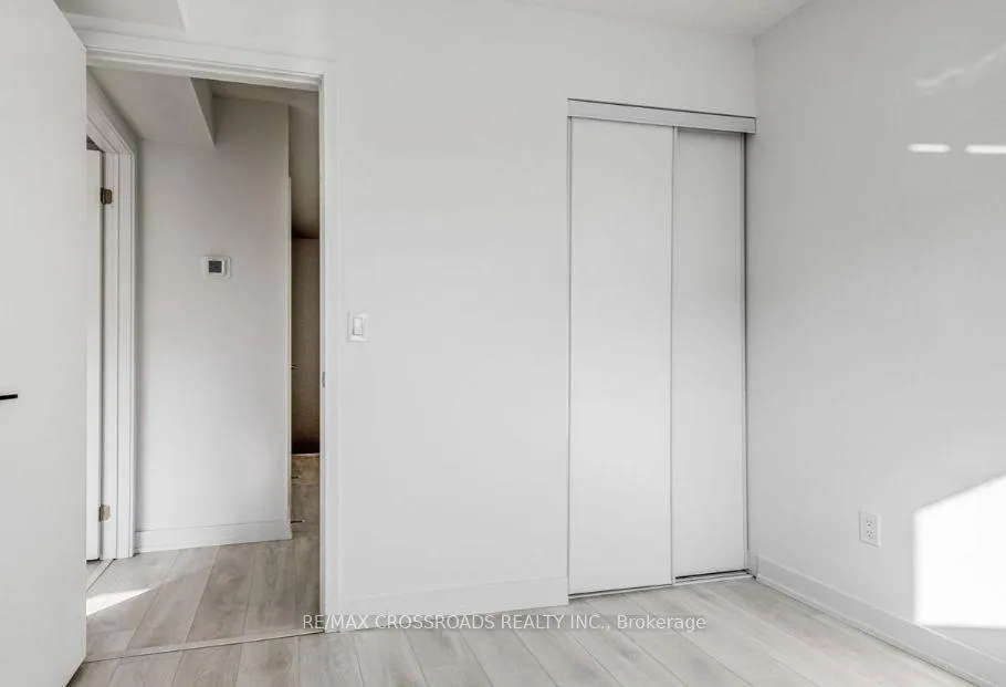 Photo 17 of Unit 51, 1121 Cooke Boulevard, Burlington, LaSalle — HOMEH