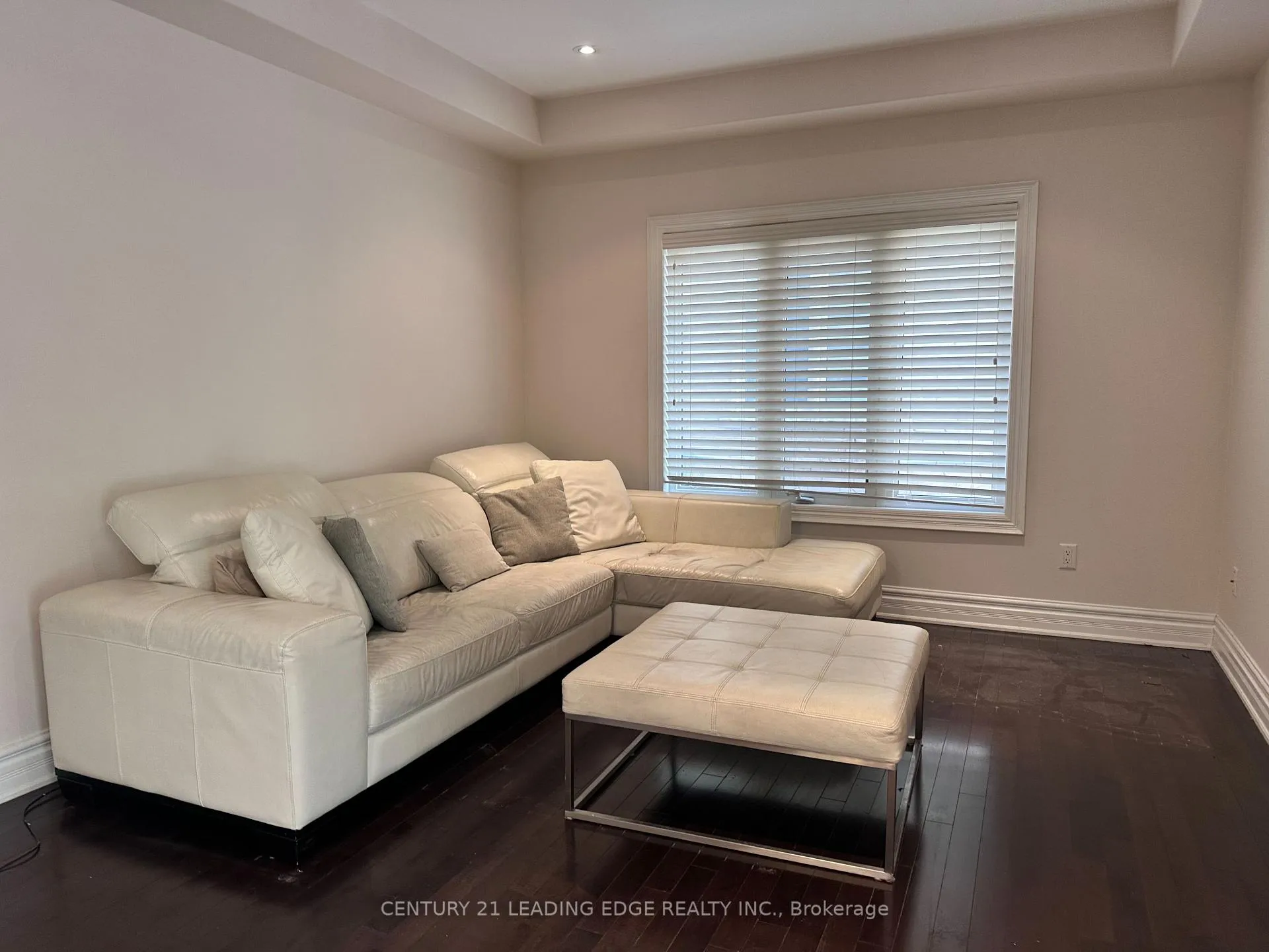 Photo 5 of 83 Golden Forest Road, Vaughan, Patterson — HOMEH