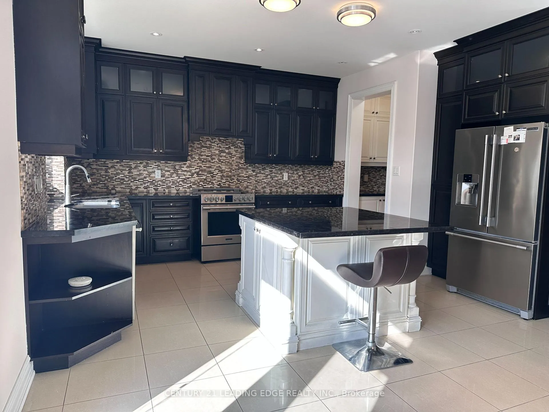Photo 8 of 83 Golden Forest Road, Vaughan, Patterson — HOMEH