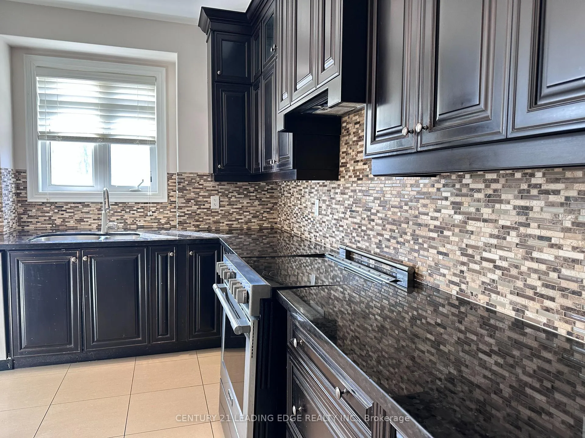 Photo 11 of 83 Golden Forest Road, Vaughan, Patterson — HOMEH