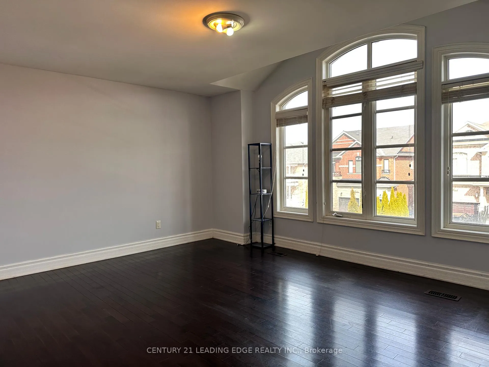 Photo 39 of 83 Golden Forest Road, Vaughan, Patterson — HOMEH
