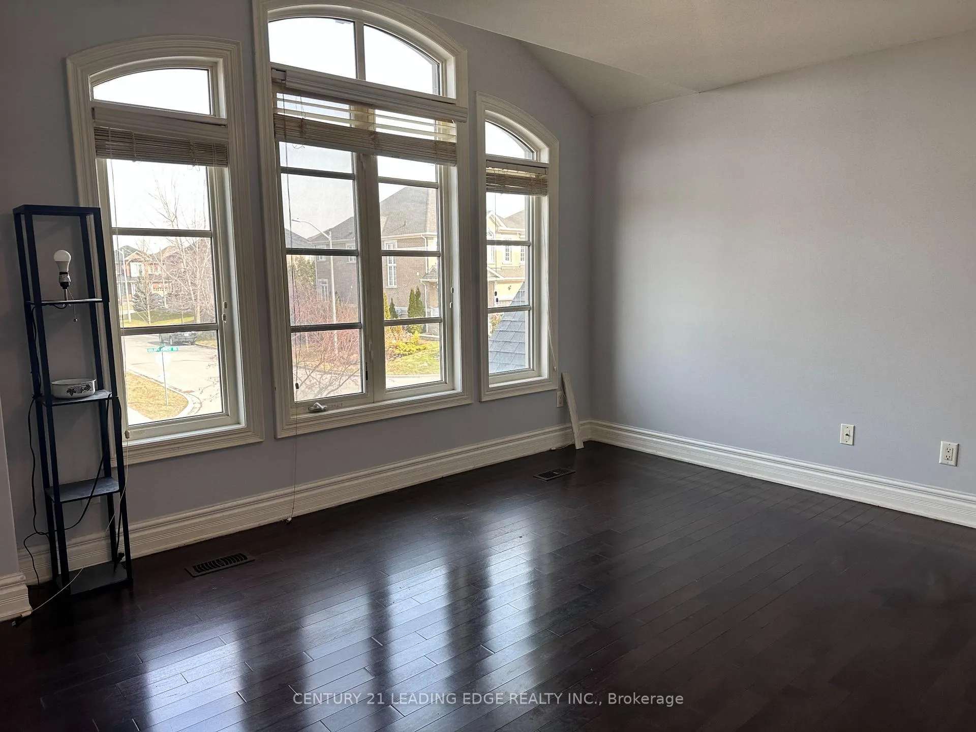 Photo 40 of 83 Golden Forest Road, Vaughan, Patterson — HOMEH