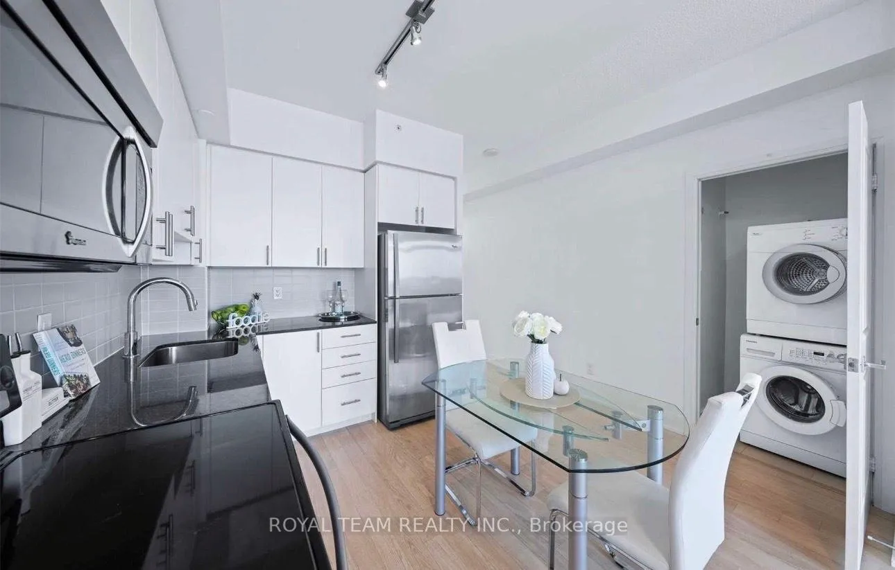 Photo 4 of Unit 1014, 85 North Park Road, Vaughan, Beverley Glen — HOMEH