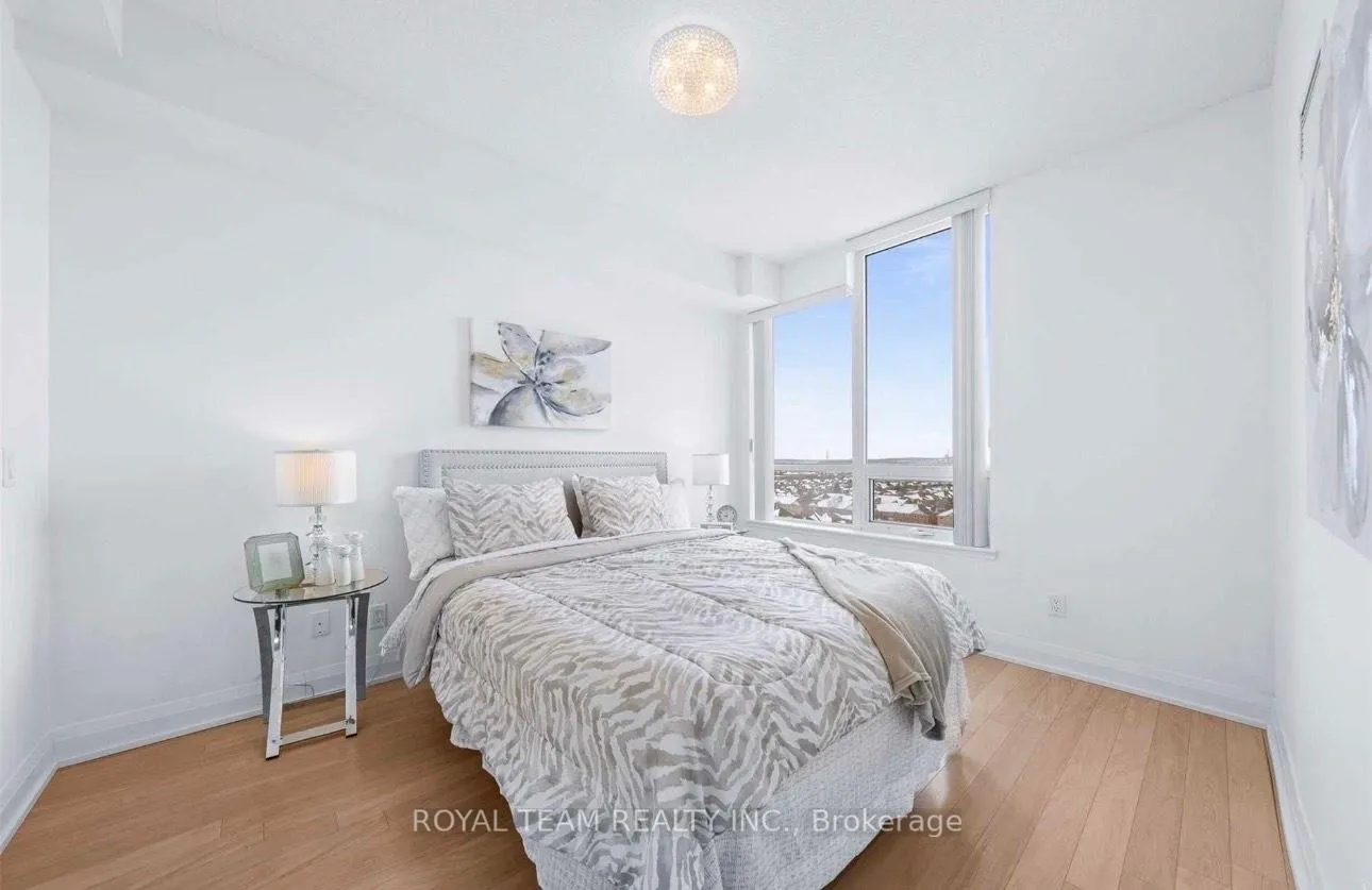 Photo 5 of Unit 1014, 85 North Park Road, Vaughan, Beverley Glen — HOMEH