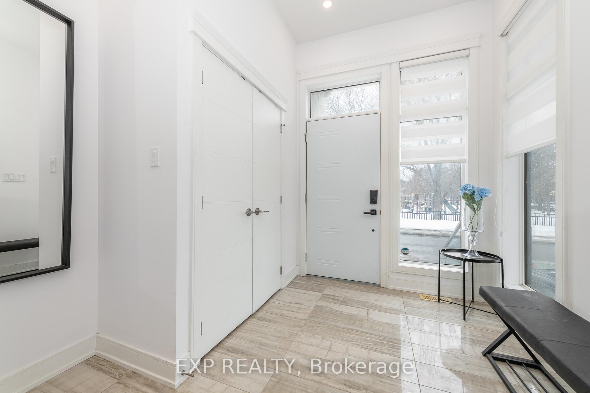 Photo 3 of Unit B, 82 Templeton Street, Ottawa, Sandy Hill — HOMEH
