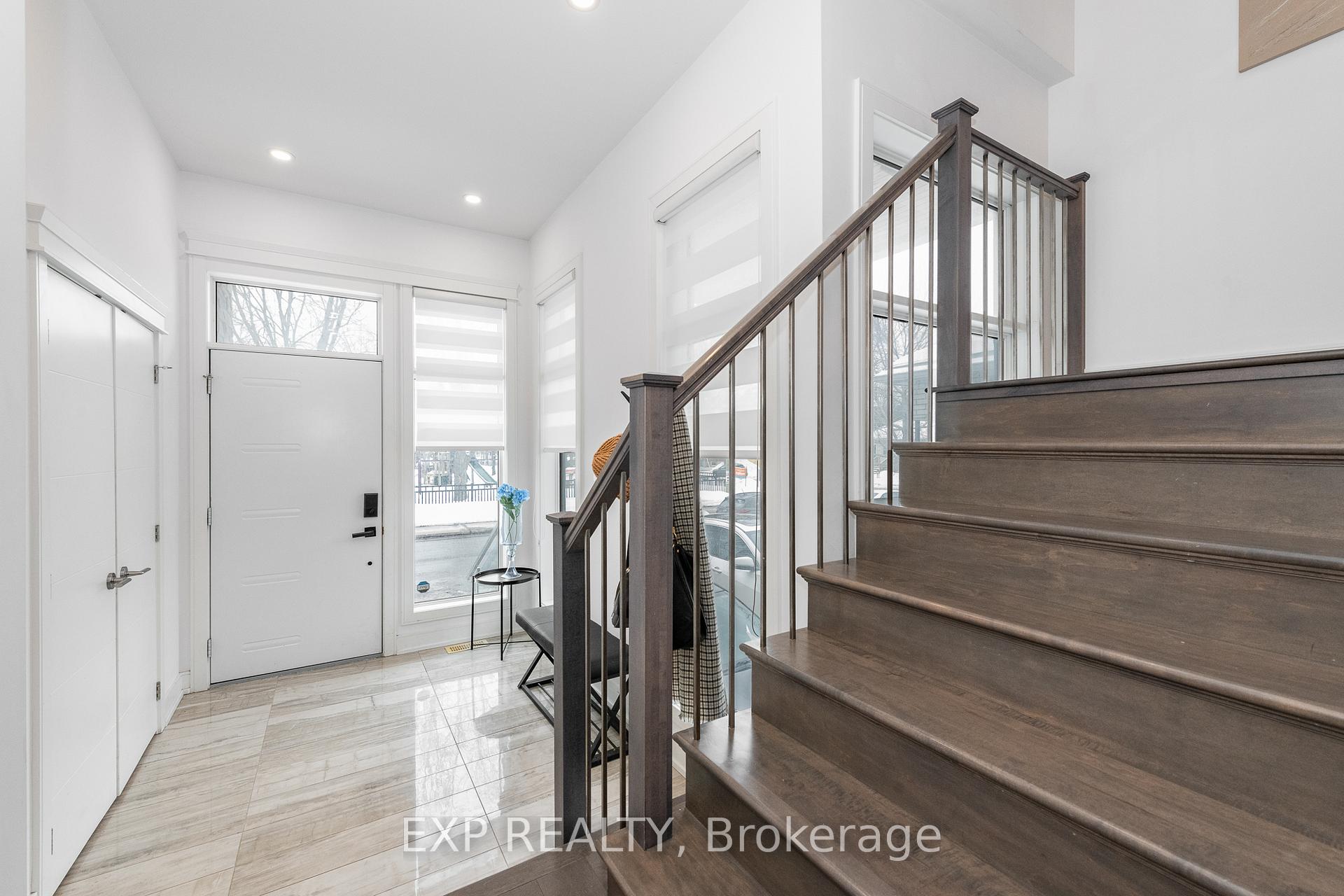 Photo 4 of Unit B, 82 Templeton Street, Ottawa, Sandy Hill — HOMEH