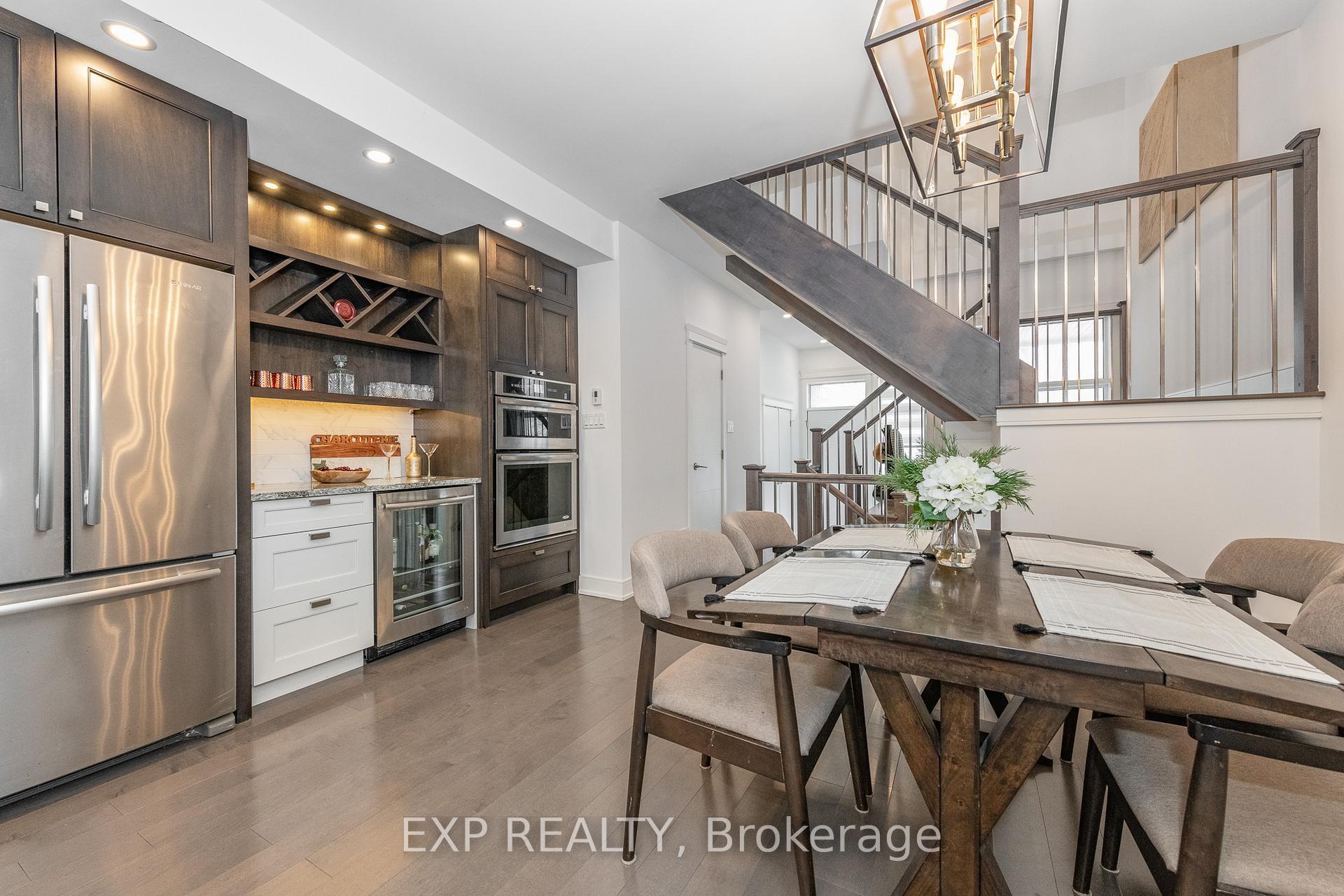 Photo 8 of Unit B, 82 Templeton Street, Ottawa, Sandy Hill — HOMEH
