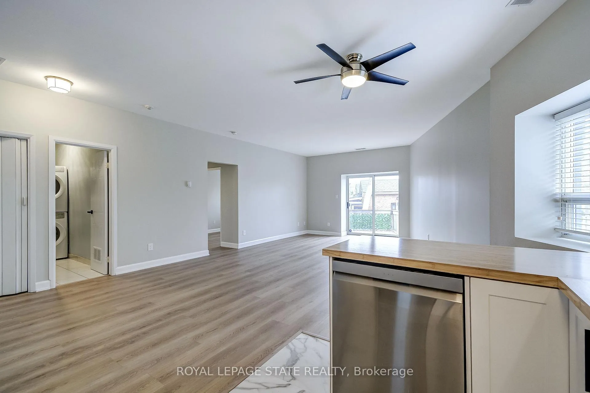 Photo 4 of Unit 107, 400 York Boulevard, Hamilton, Strathcona — HOMEH