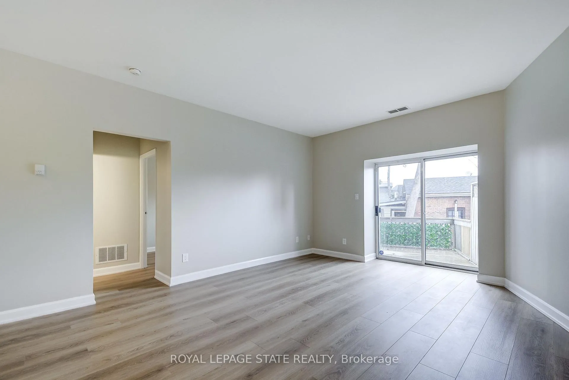 Photo 15 of Unit 107, 400 York Boulevard, Hamilton, Strathcona — HOMEH