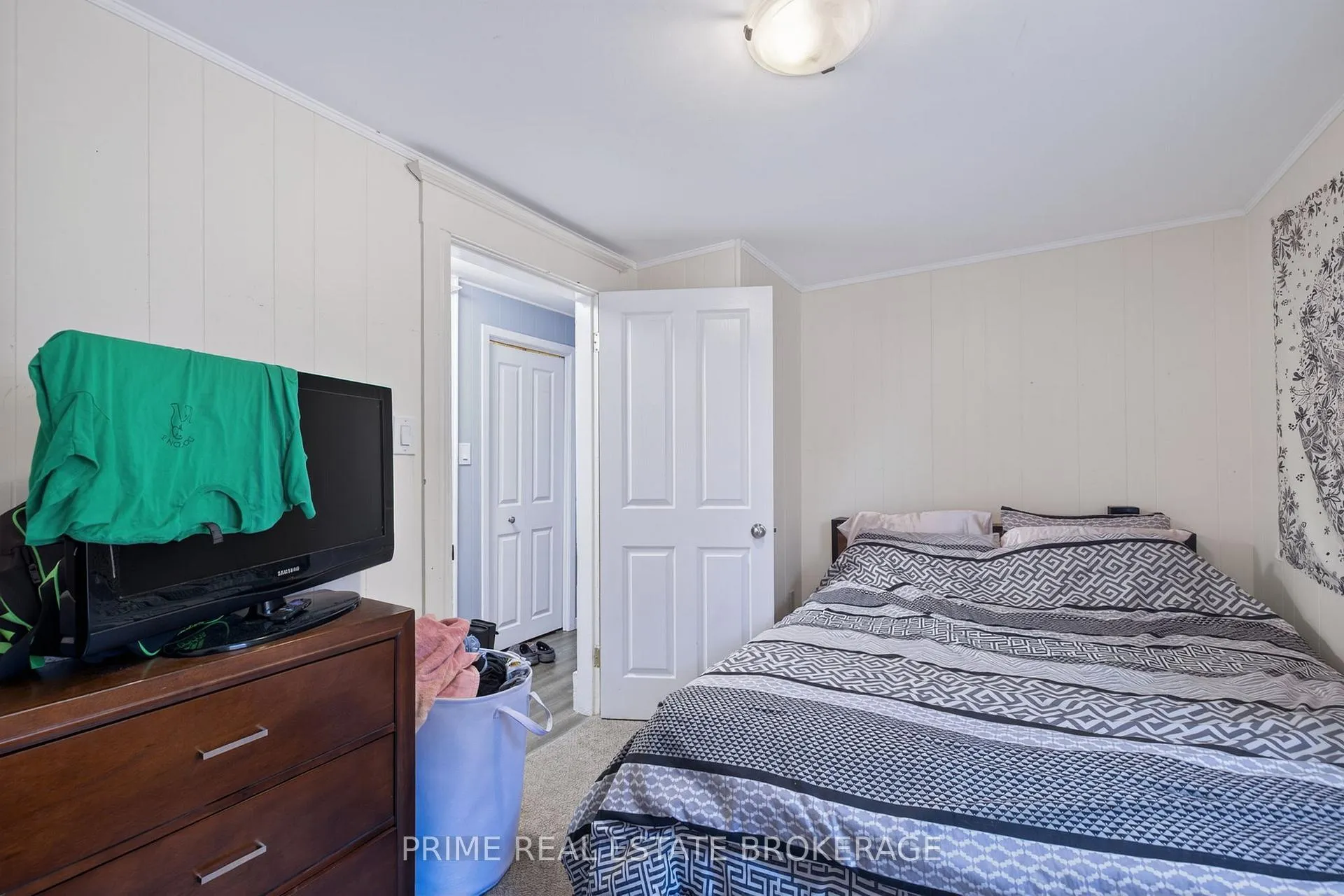 Photo 15 of 38 Hincks Street, St. Thomas — HOMEH