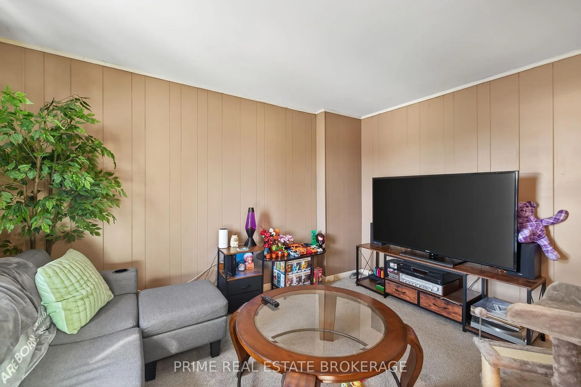 Photo 20 of 38 Hincks Street, St. Thomas — HOMEH