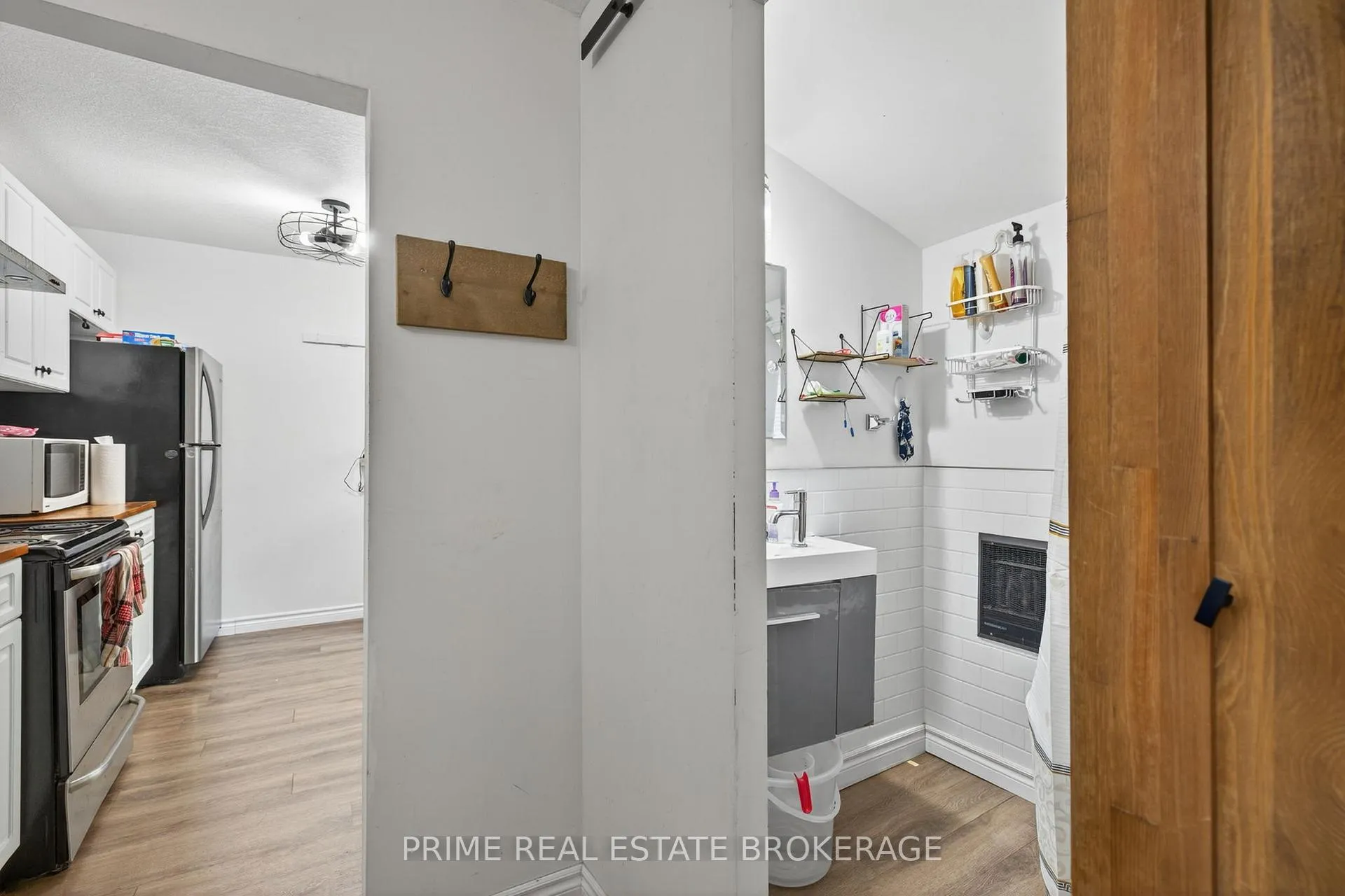 Photo 23 of 38 Hincks Street, St. Thomas — HOMEH