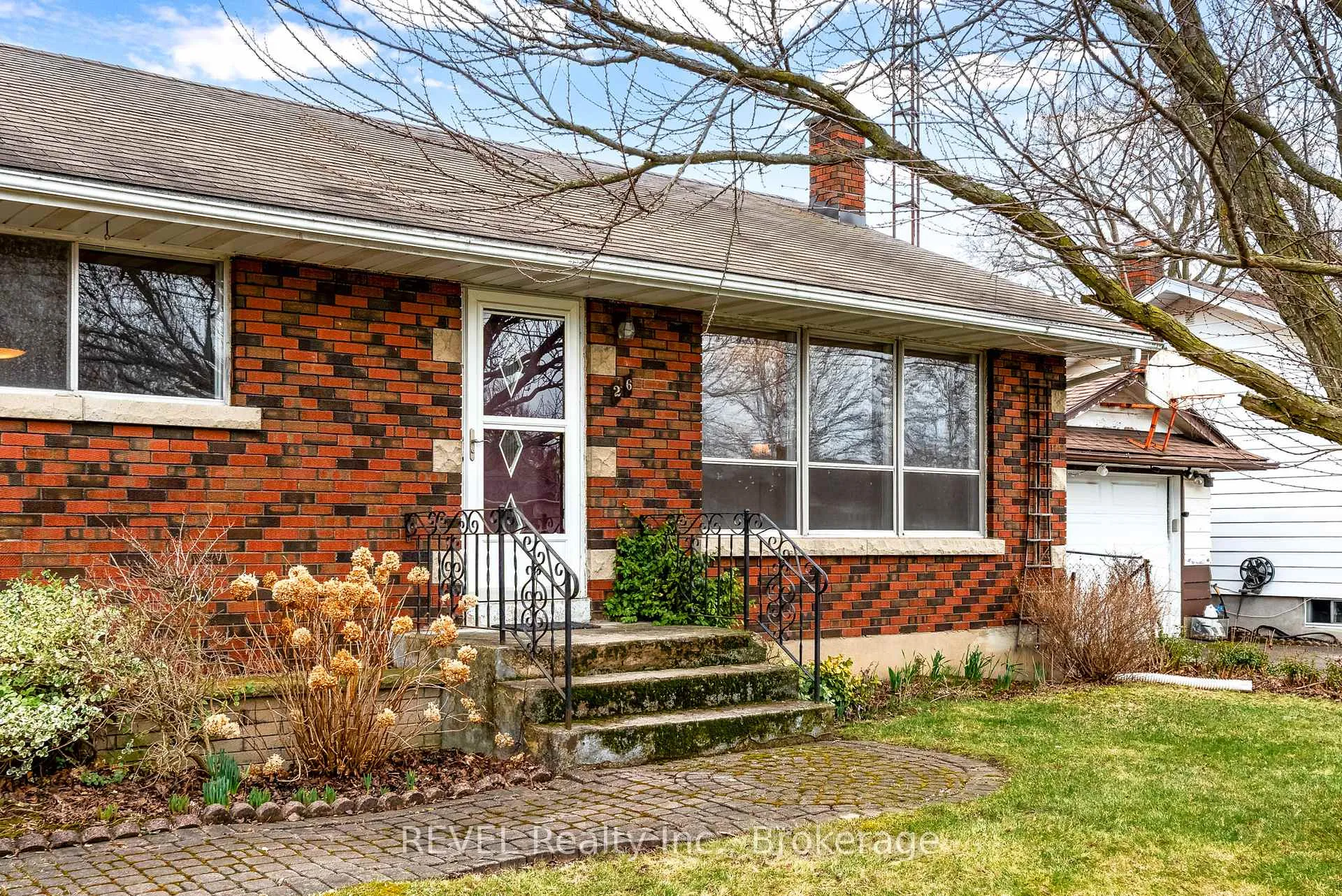 Photo 1 of 26 Mckenzie Street, St. Catharines, Bunting/Linwell — HOMEH
