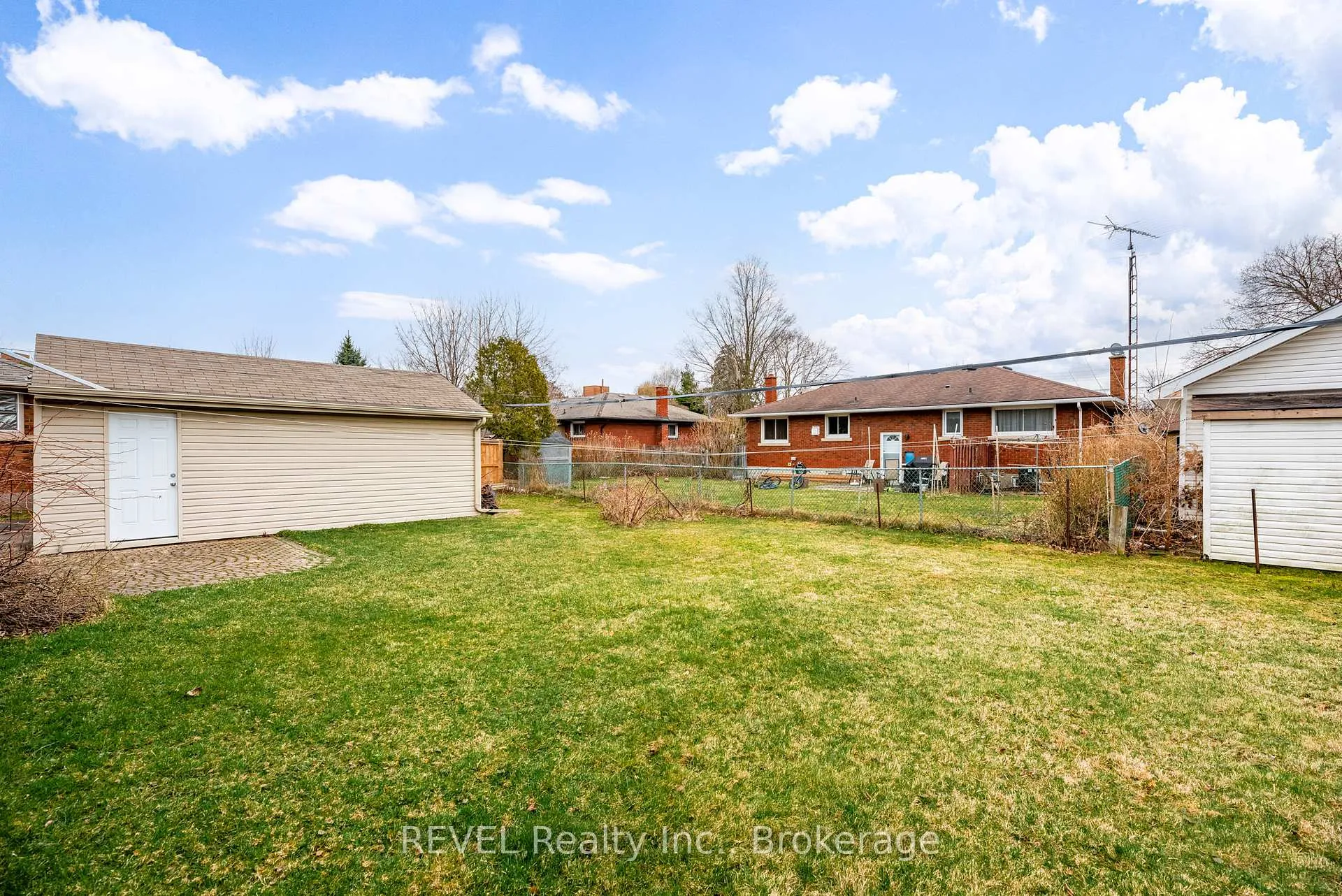 Photo 45 of 26 Mckenzie Street, St. Catharines, Bunting/Linwell — HOMEH