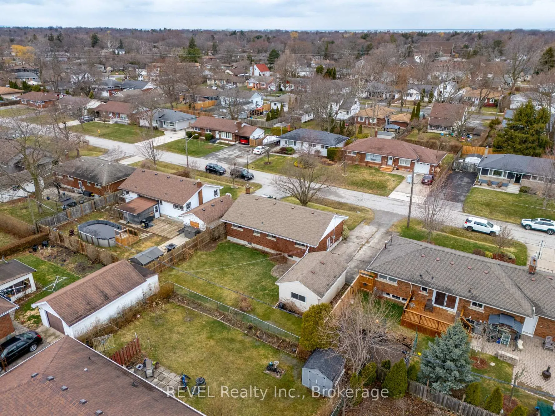 Photo 46 of 26 Mckenzie Street, St. Catharines, Bunting/Linwell — HOMEH