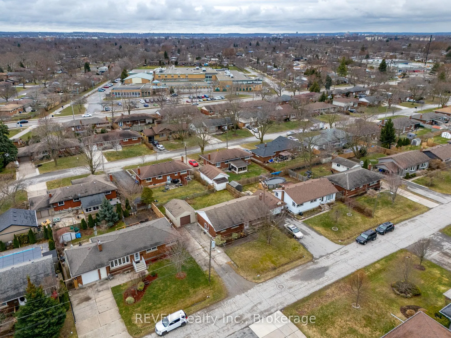Photo 47 of 26 Mckenzie Street, St. Catharines, Bunting/Linwell — HOMEH